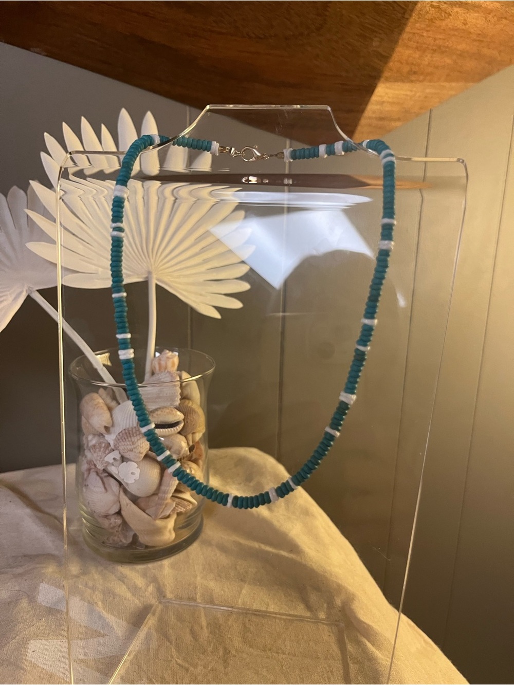 🦋 Trendy Blue & White Necklace